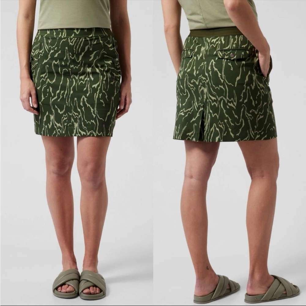 NWOT ATHLETA VIENNA CARGO SKORT IN EUCALYPTUS OLIVE GREEN
